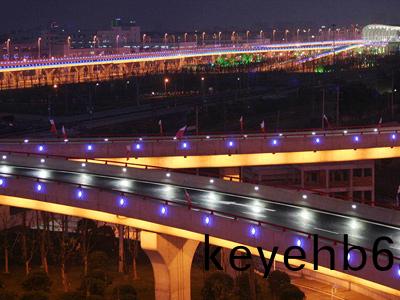 城(cheng)市(shi)及(ji)道路(lu)炤明(ming)工程施工